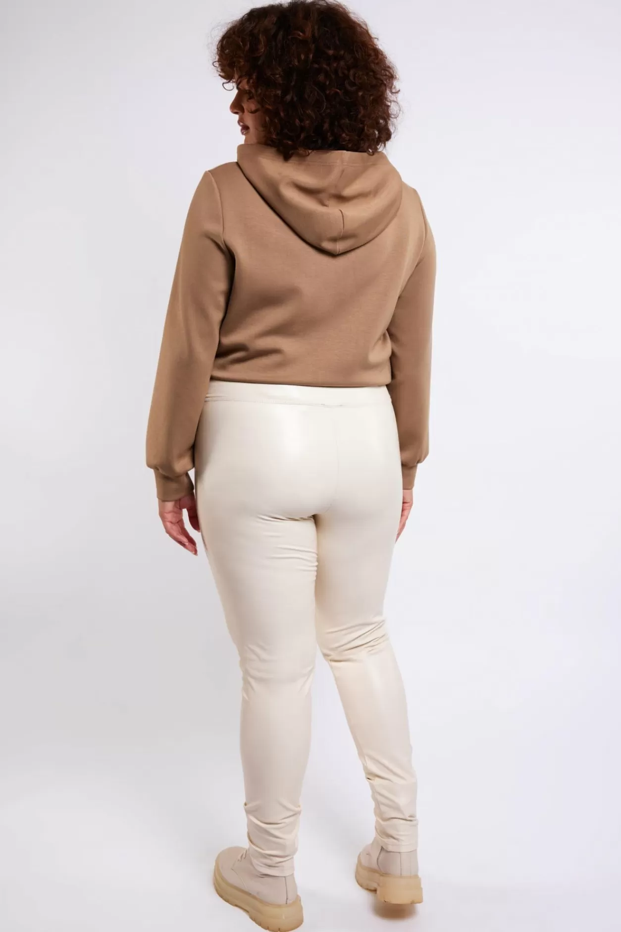 Discount Exxcellent Ada Broek