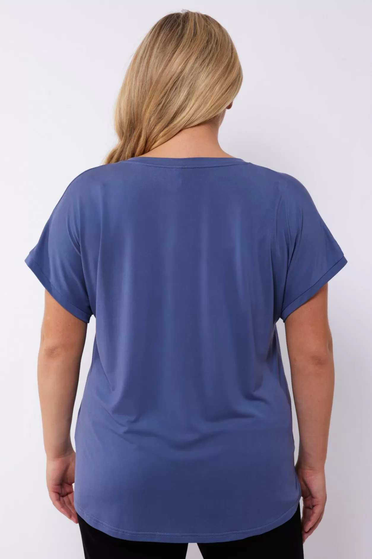 Best Sale Exxcellent April Top