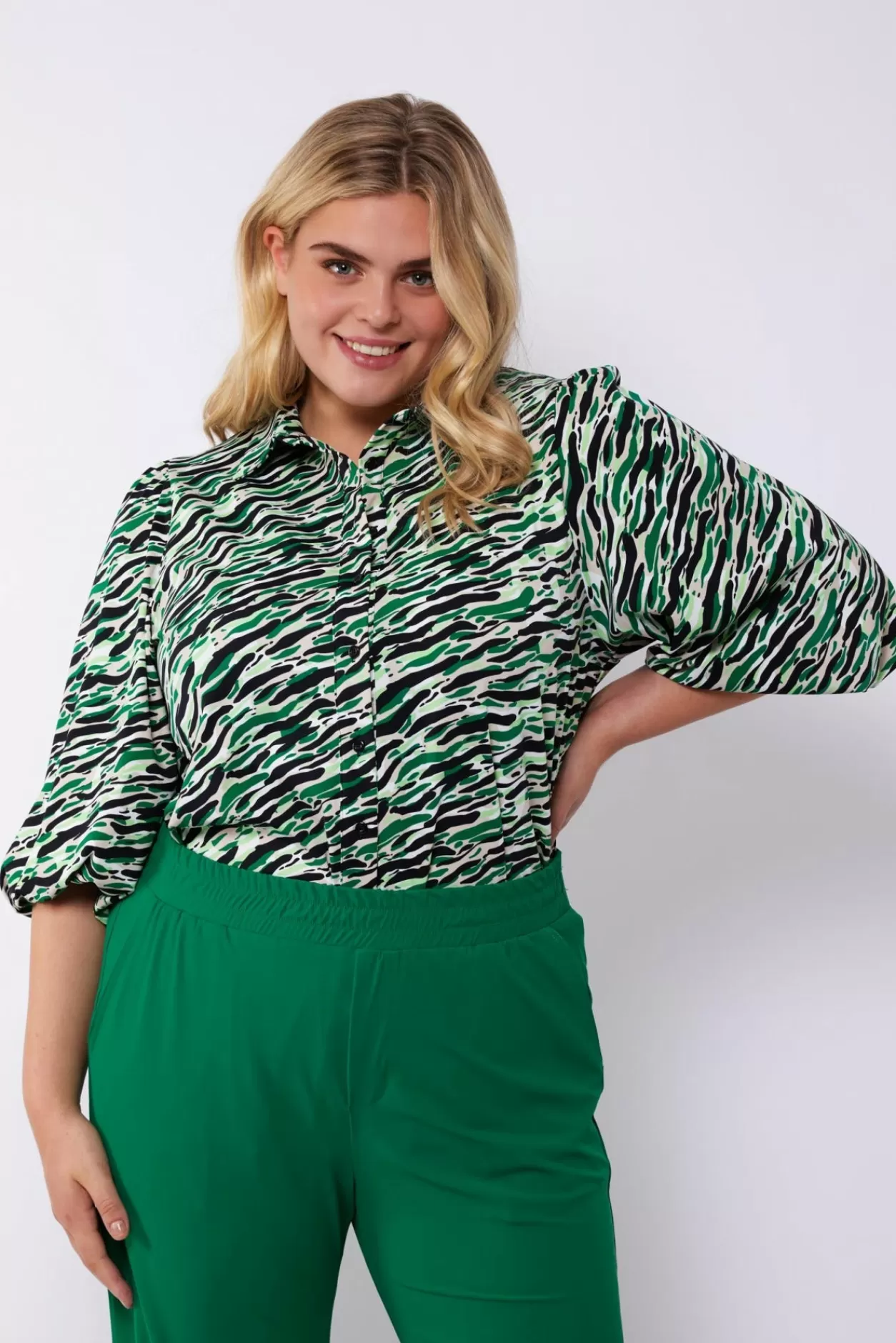 New Exxcellent Babette Blouse