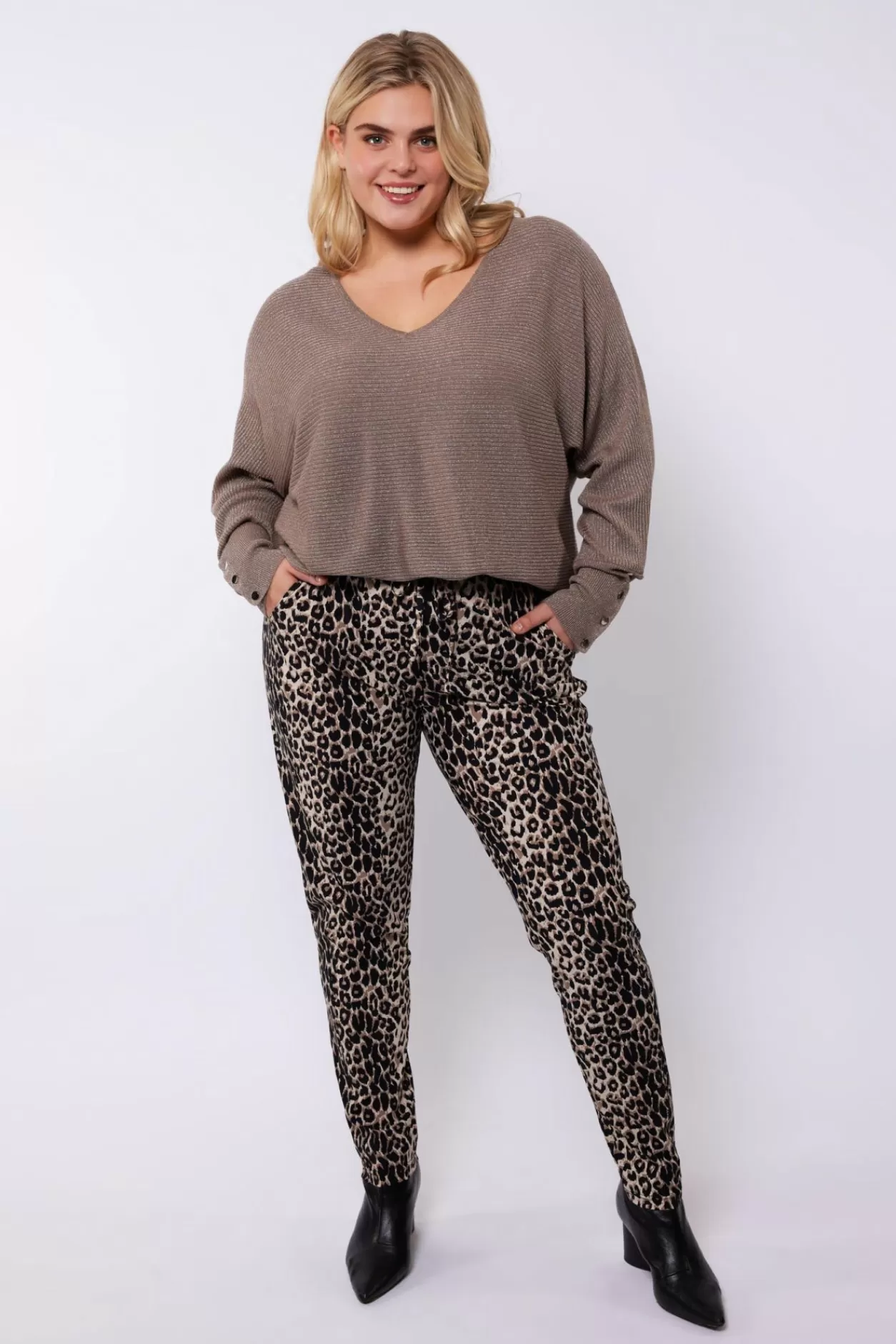 New Exxcellent Cathy Broek