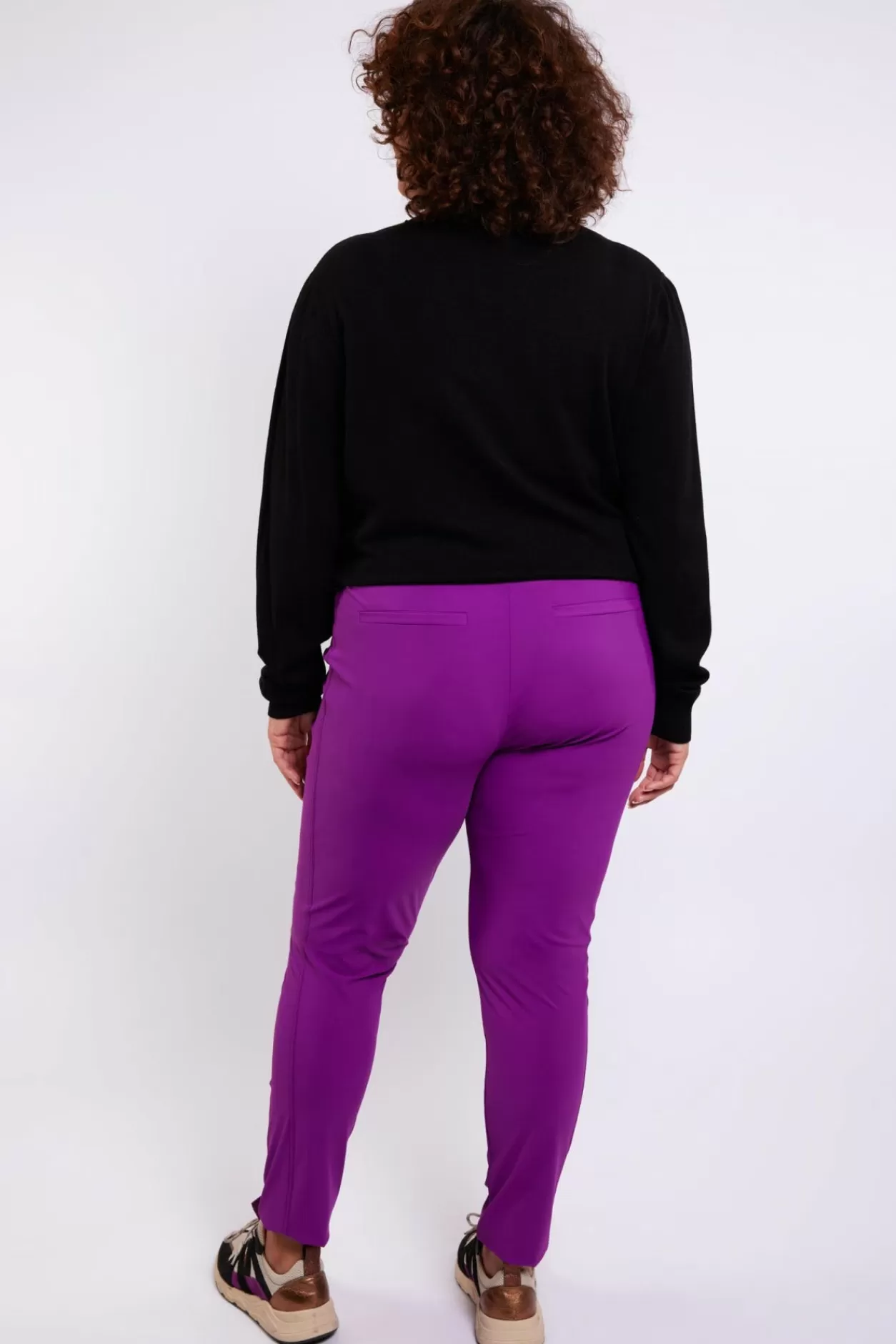 New Exxcellent Cathy Broek