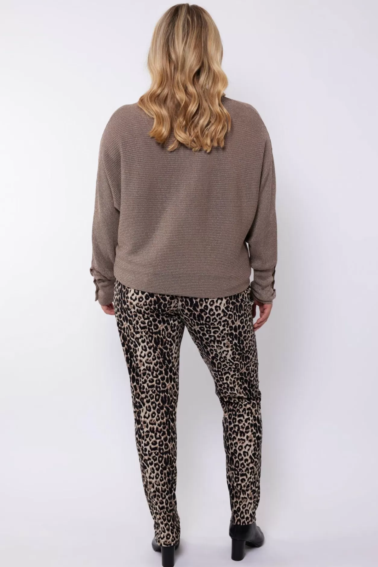 New Exxcellent Cathy Broek