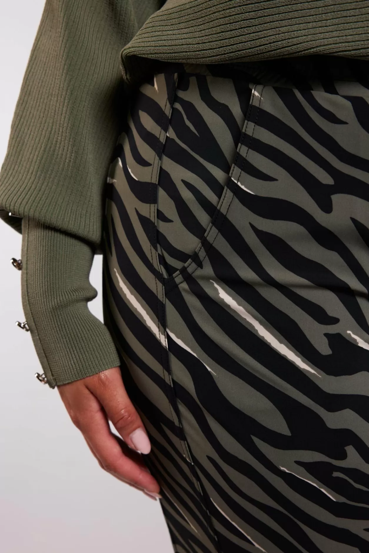 cathy_broek_2-7.webp Flash Sale Exxcellent Cathy Broek