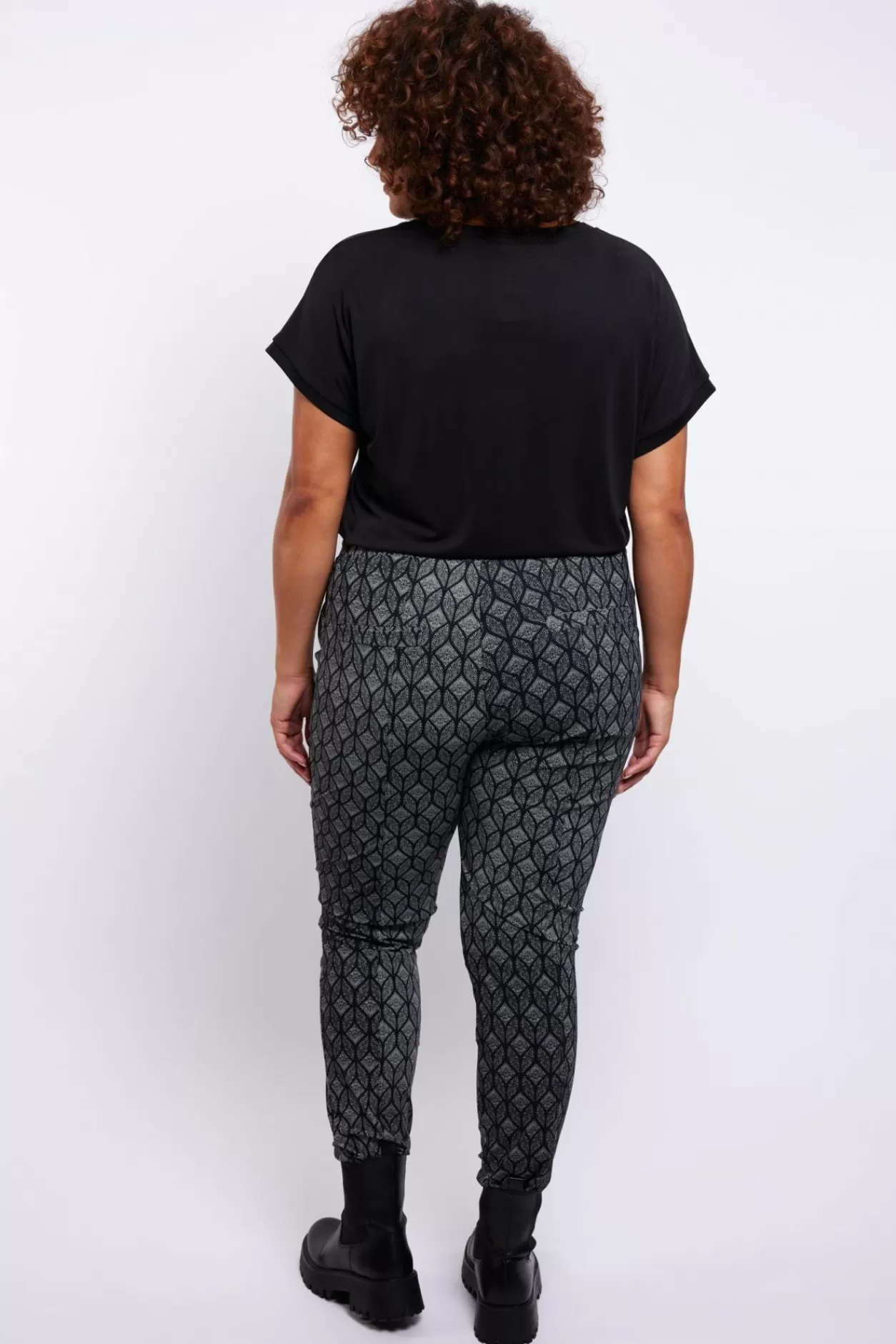 Cheap Exxcellent Cecile Broek