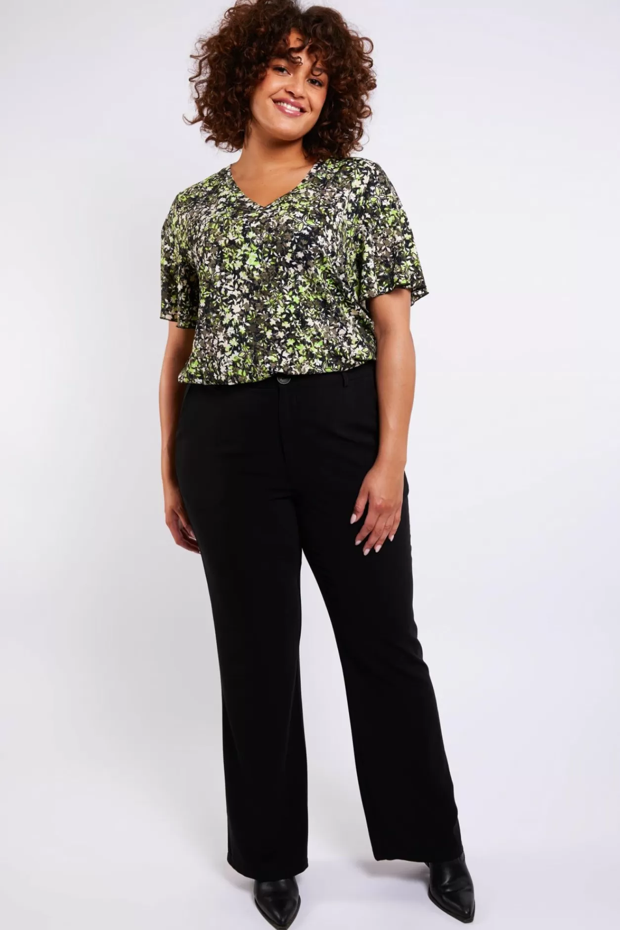 Discount Exxcellent Chelsea Broek