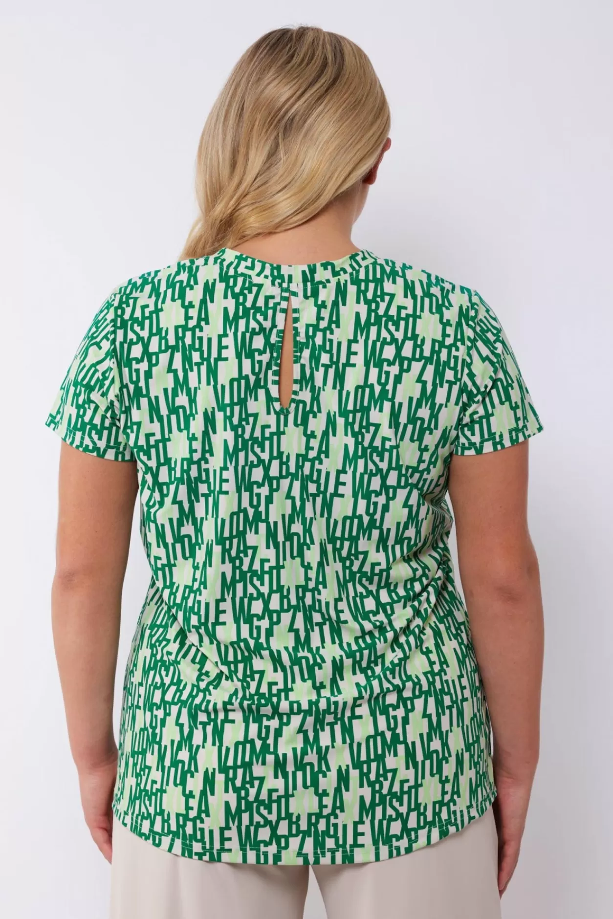 Flash Sale Exxcellent Gisele Top