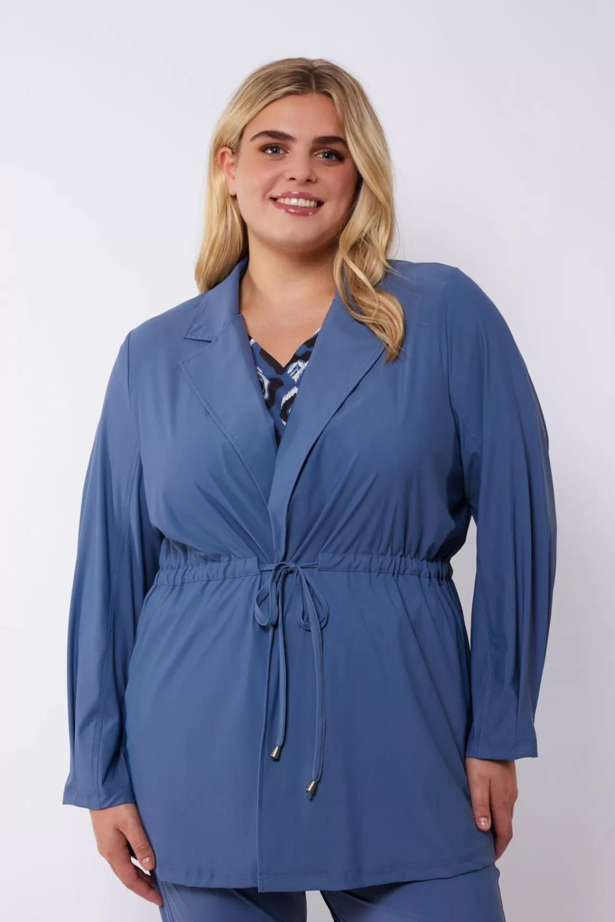 Outlet Exxcellent Gwen Blazer