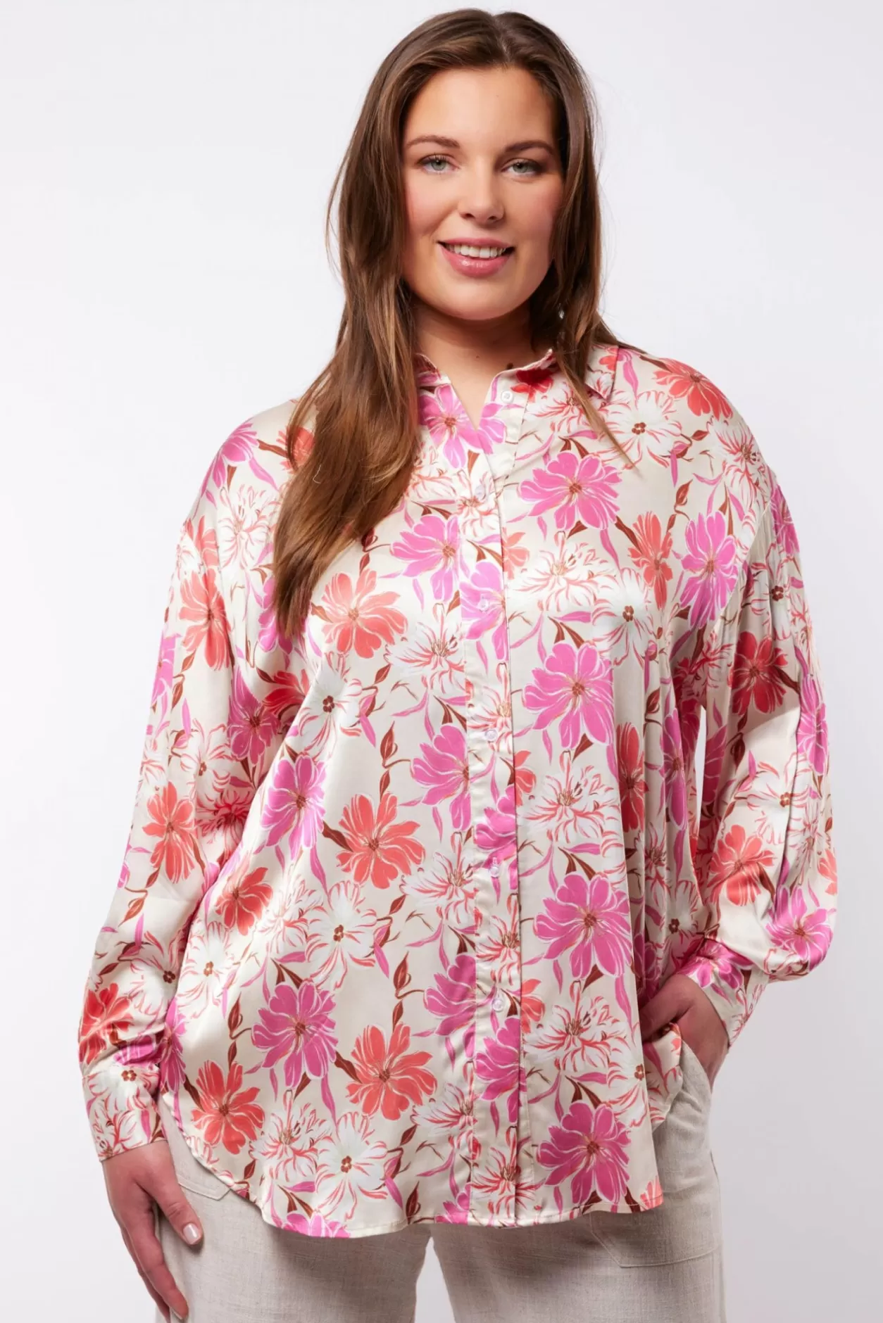 Store Exxcellent Jet Blouse