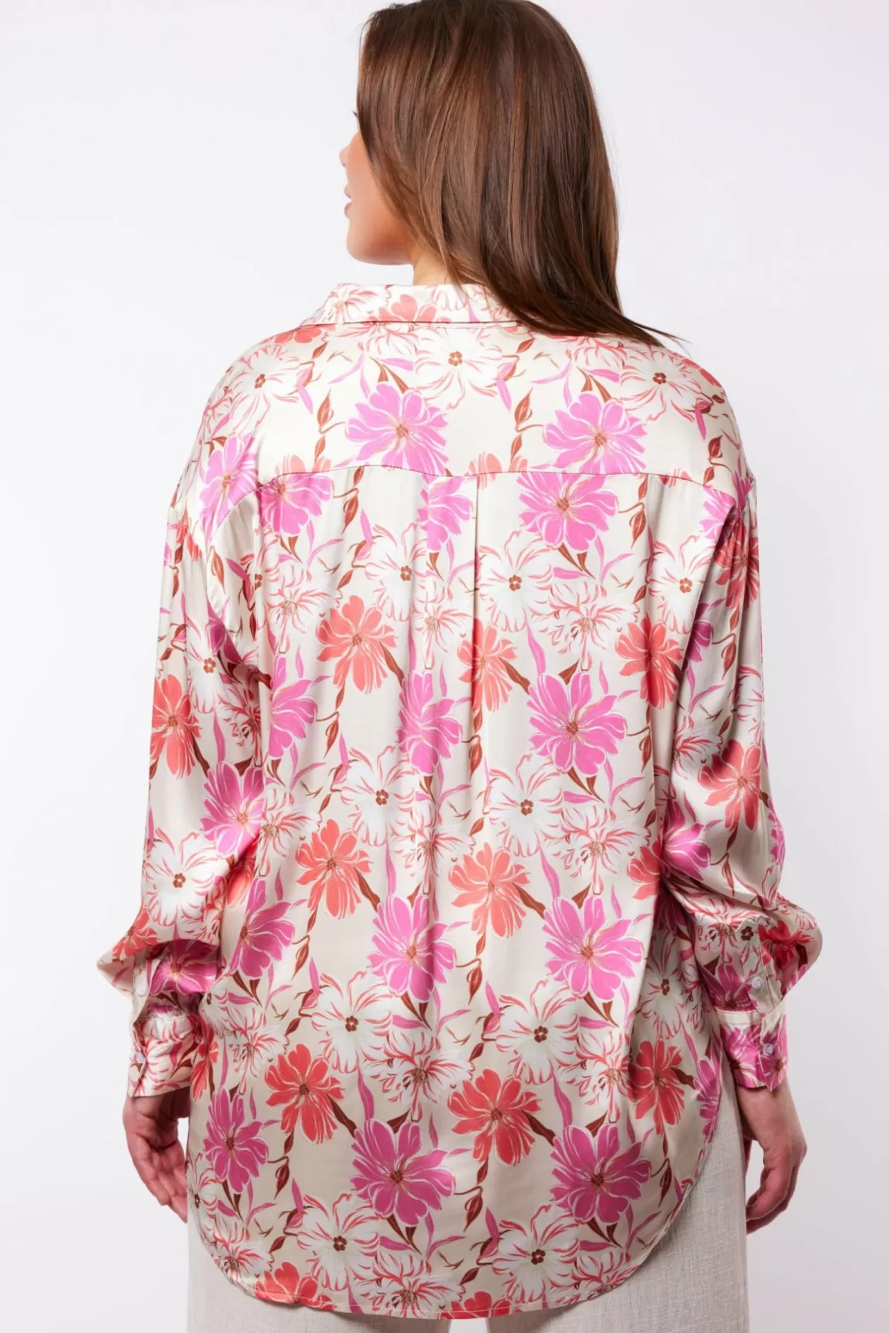 Store Exxcellent Jet Blouse