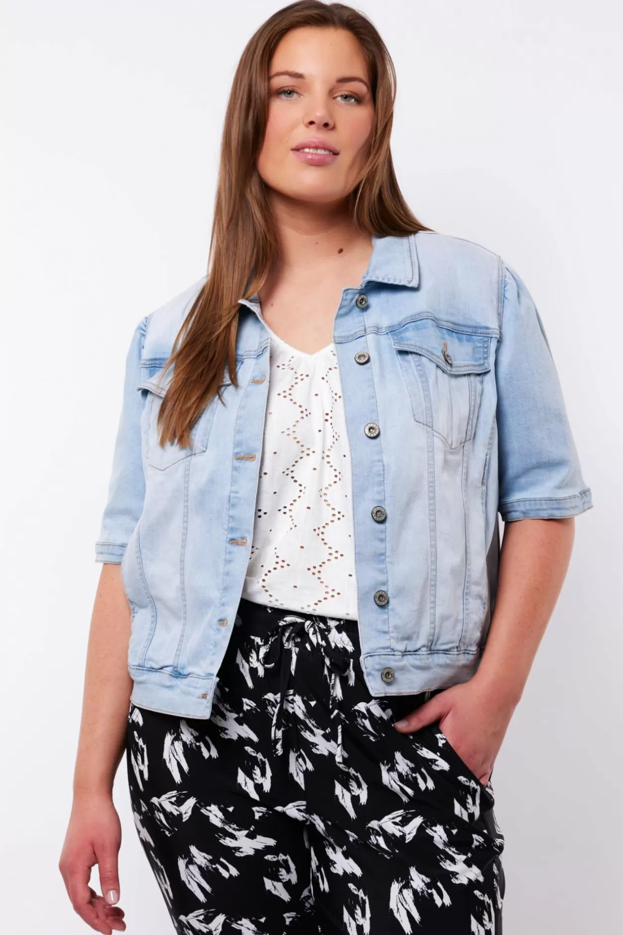 Discount Exxcellent Jula Jacket