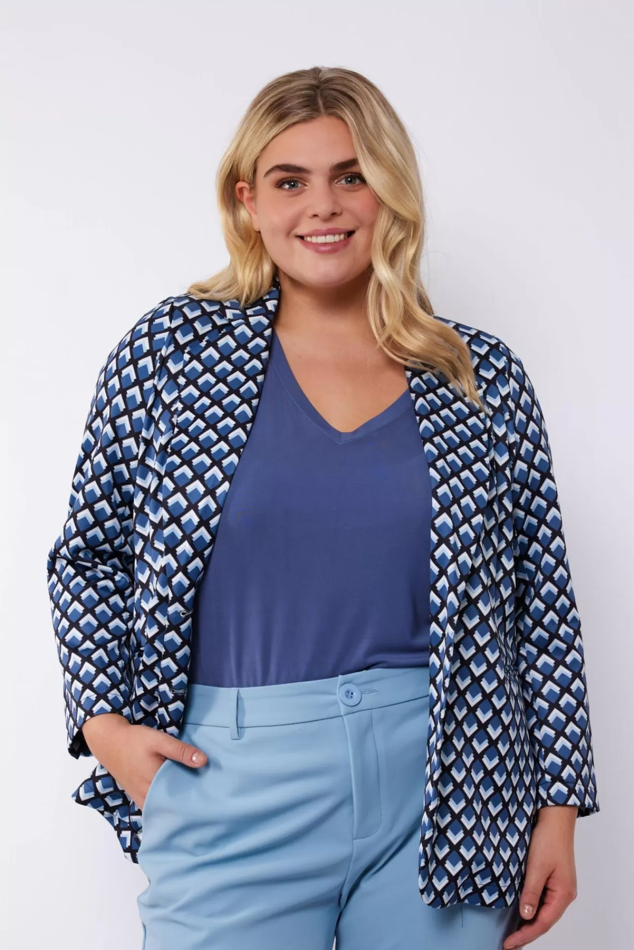 Online Exxcellent Lori Blazer