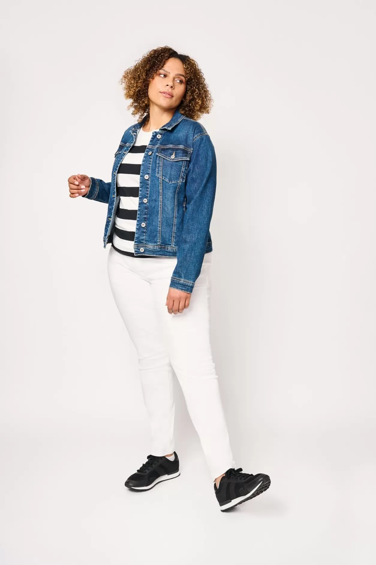 Discount Exxcellent Lyza Jacket