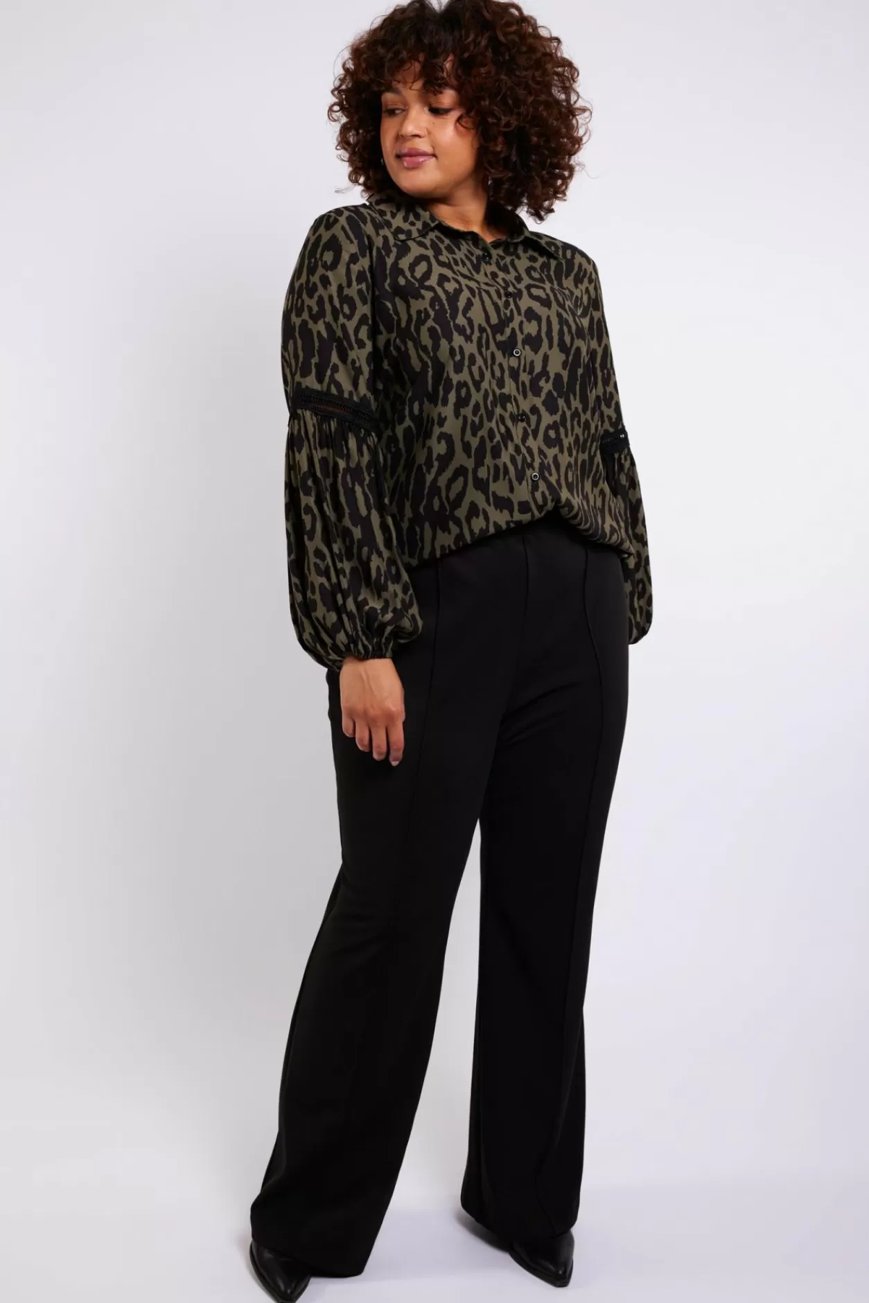 Hot Exxcellent Marcia Broek