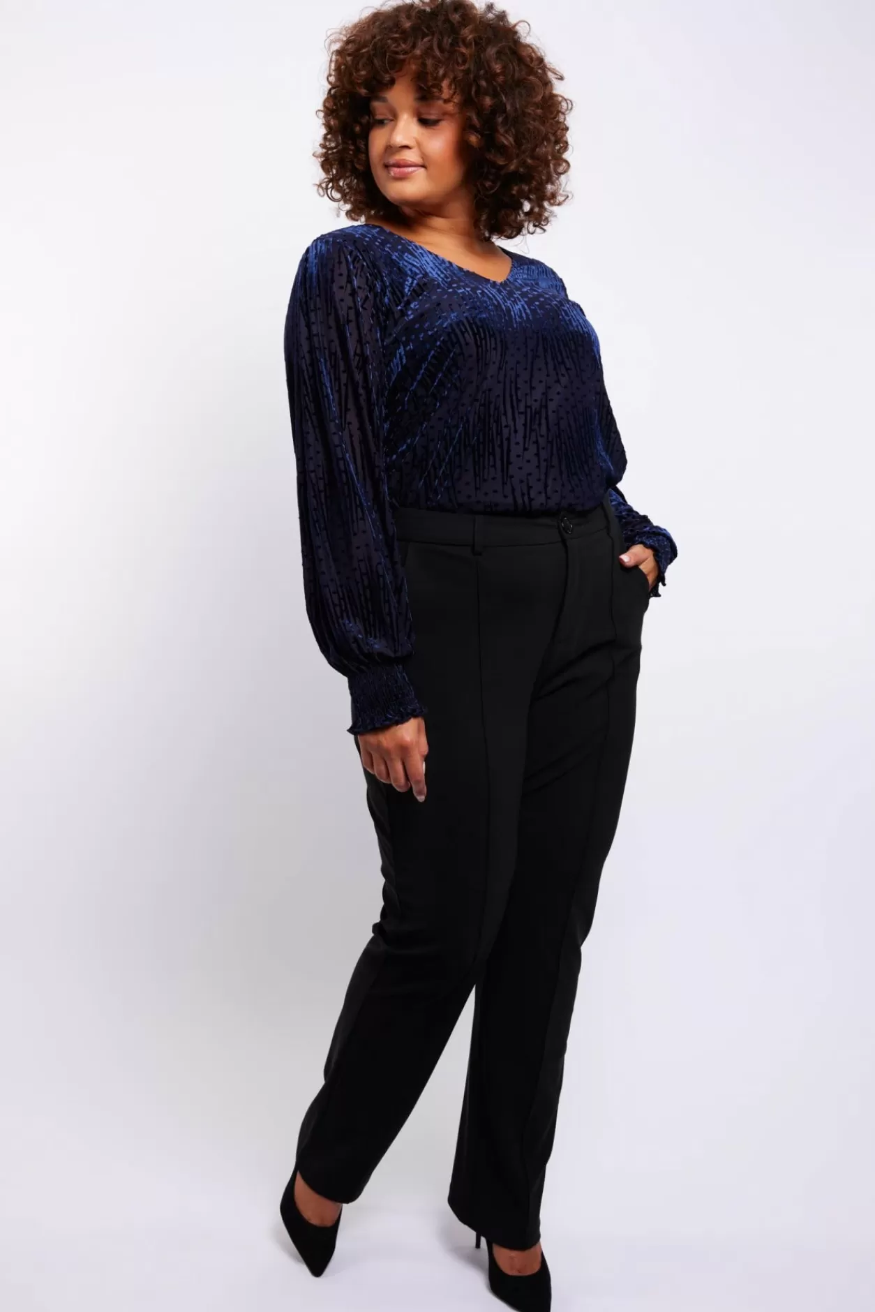 Clearance Exxcellent Monica Broek