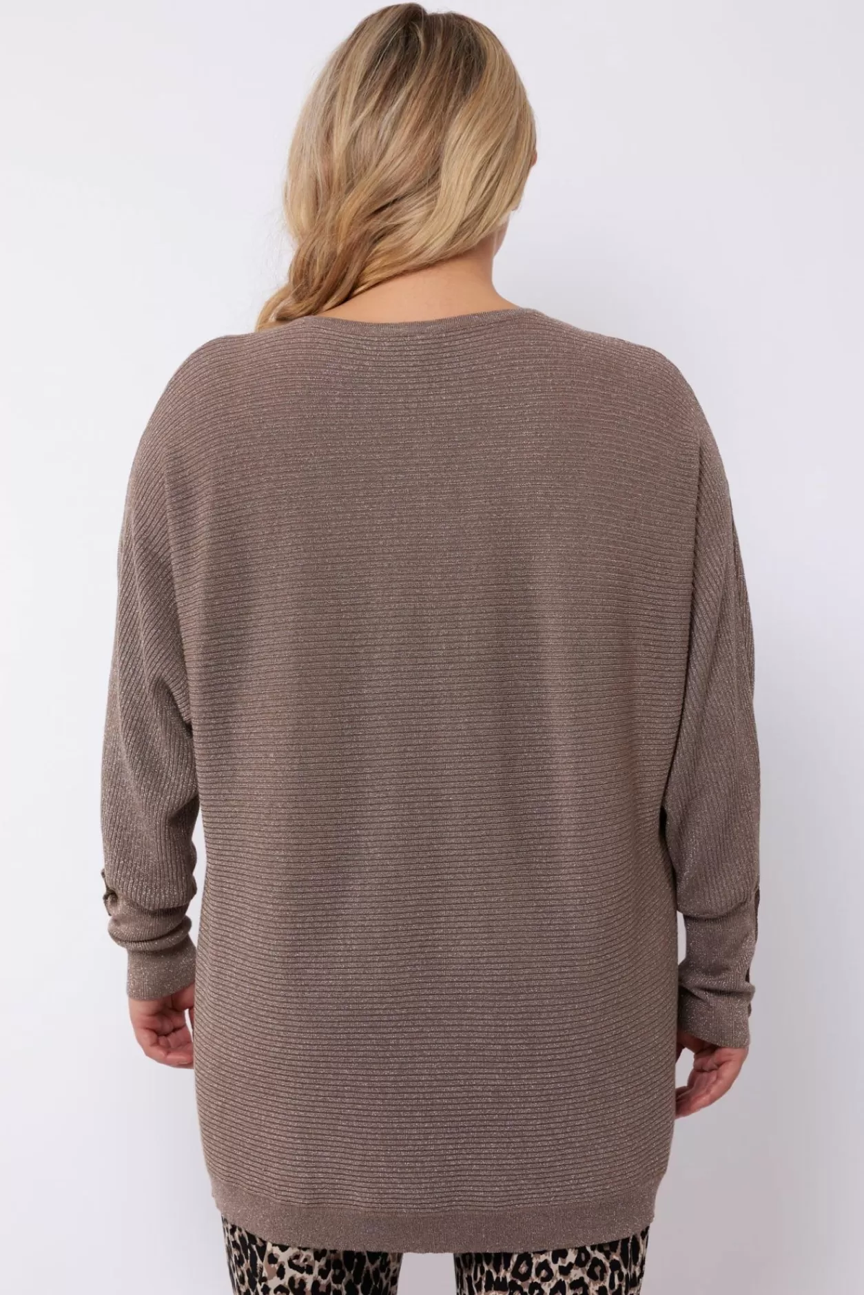 Hot Exxcellent Reva Trui