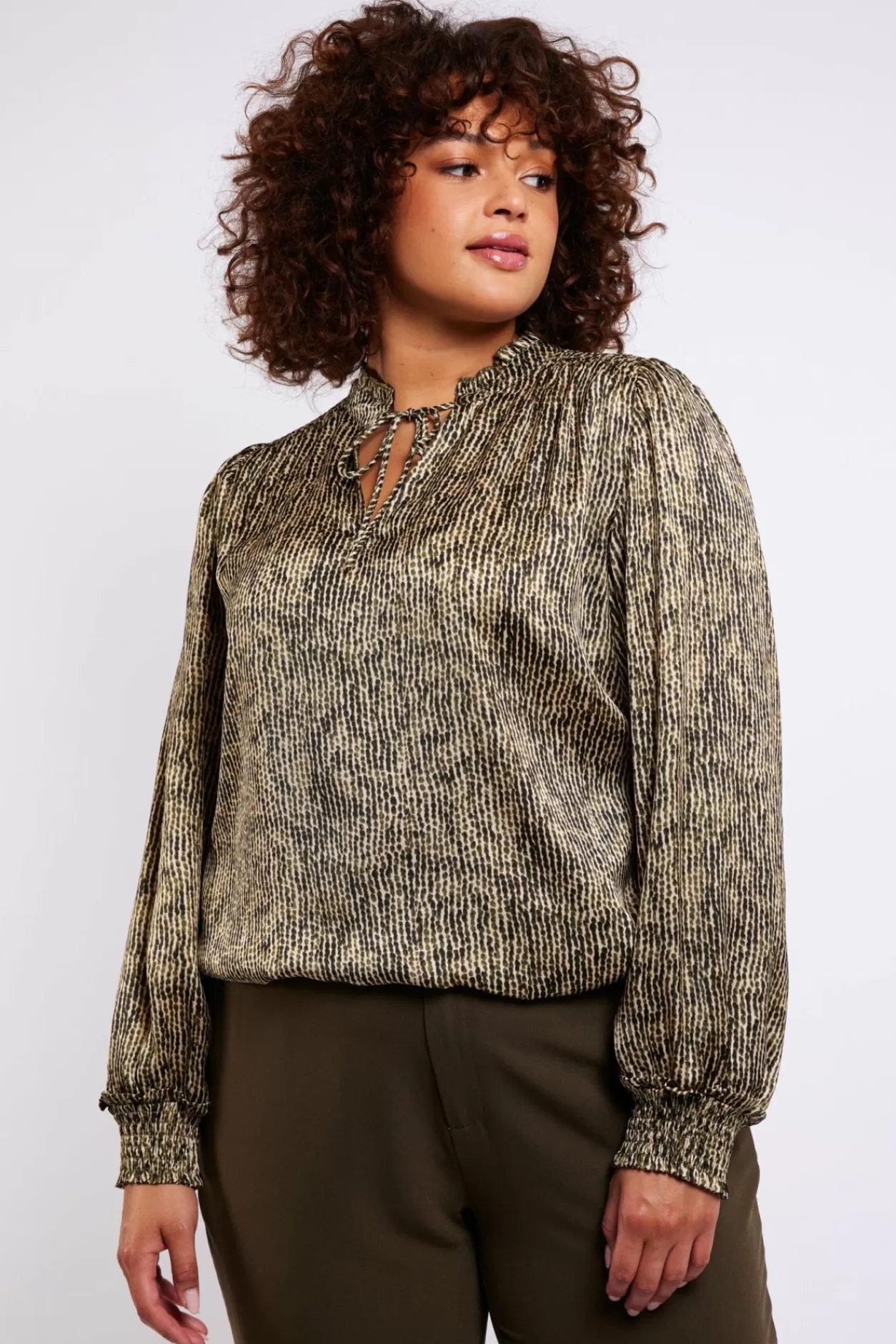 Best Sale Exxcellent Rosanne Blouse