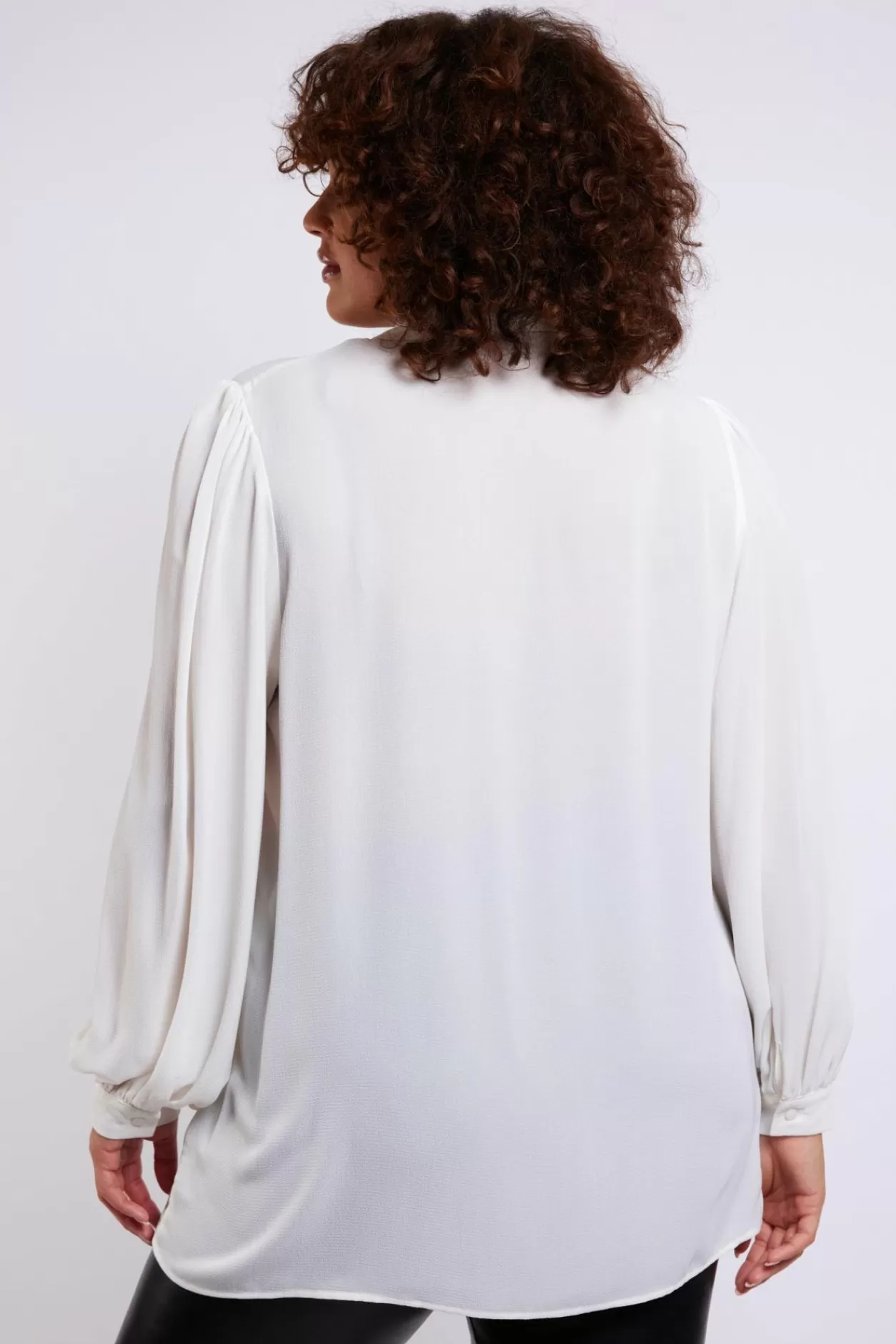 Cheap Exxcellent Rowan Blouse