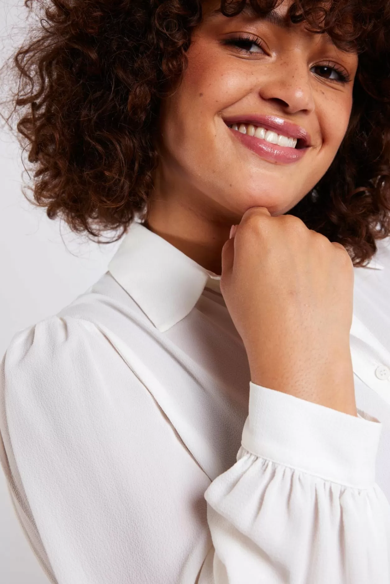 rowan_blouse_2.webp Cheap Exxcellent Rowan Blouse