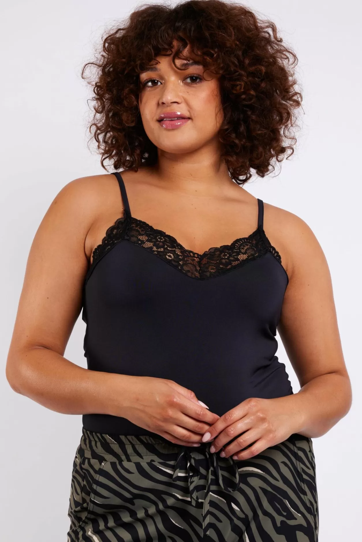 Best Exxcellent Roxi Top