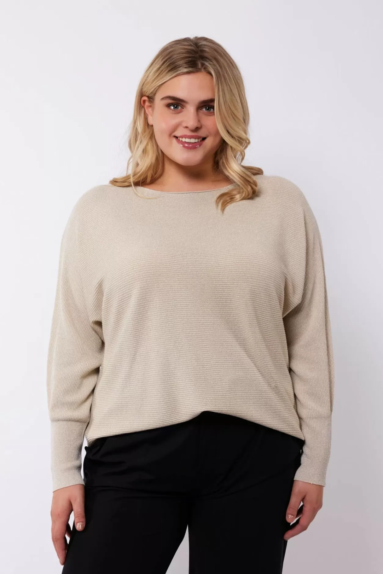 Flash Sale Exxcellent Silver Trui