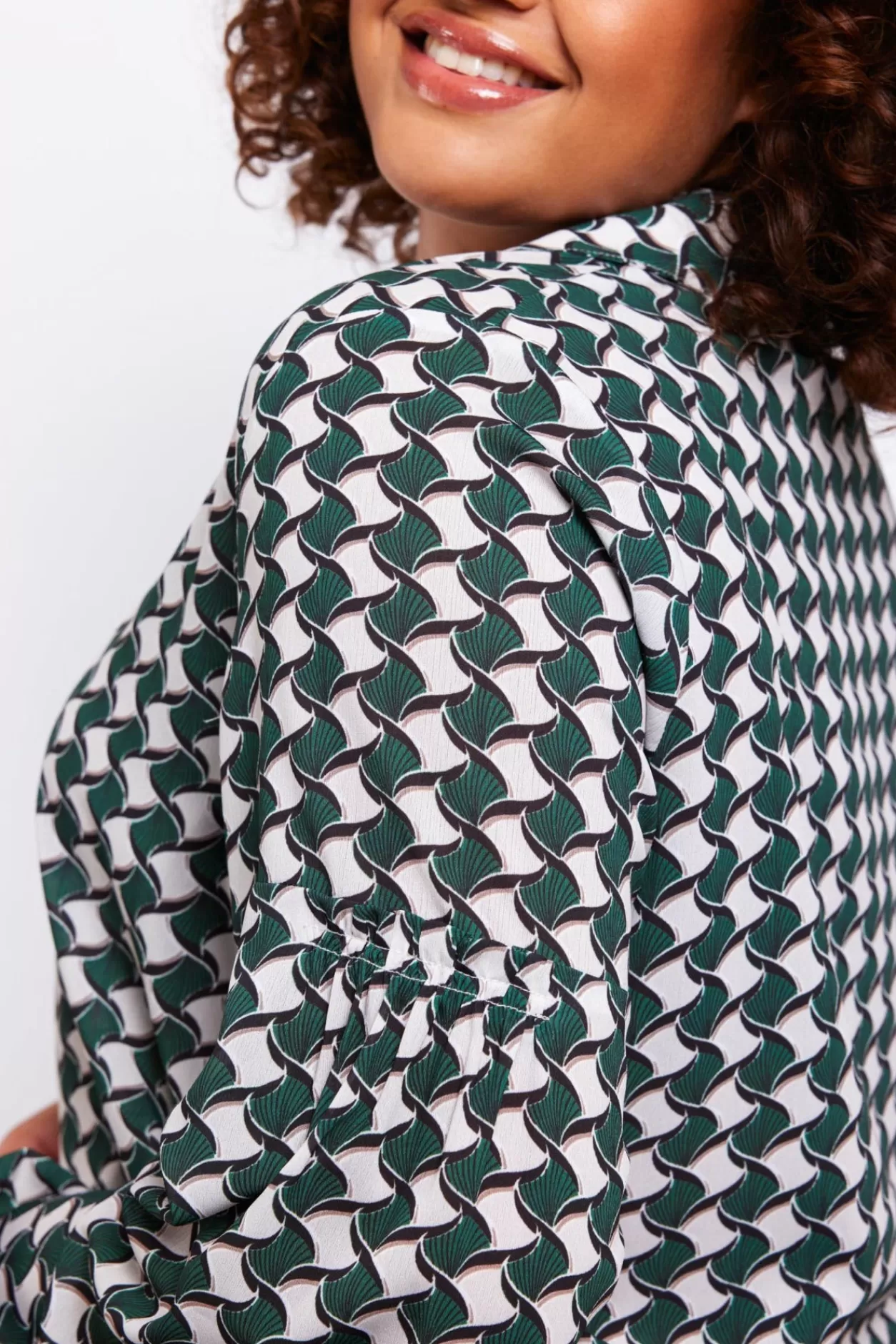 tamara_blouse_2-1.webp Fashion Exxcellent Tamara Blouse