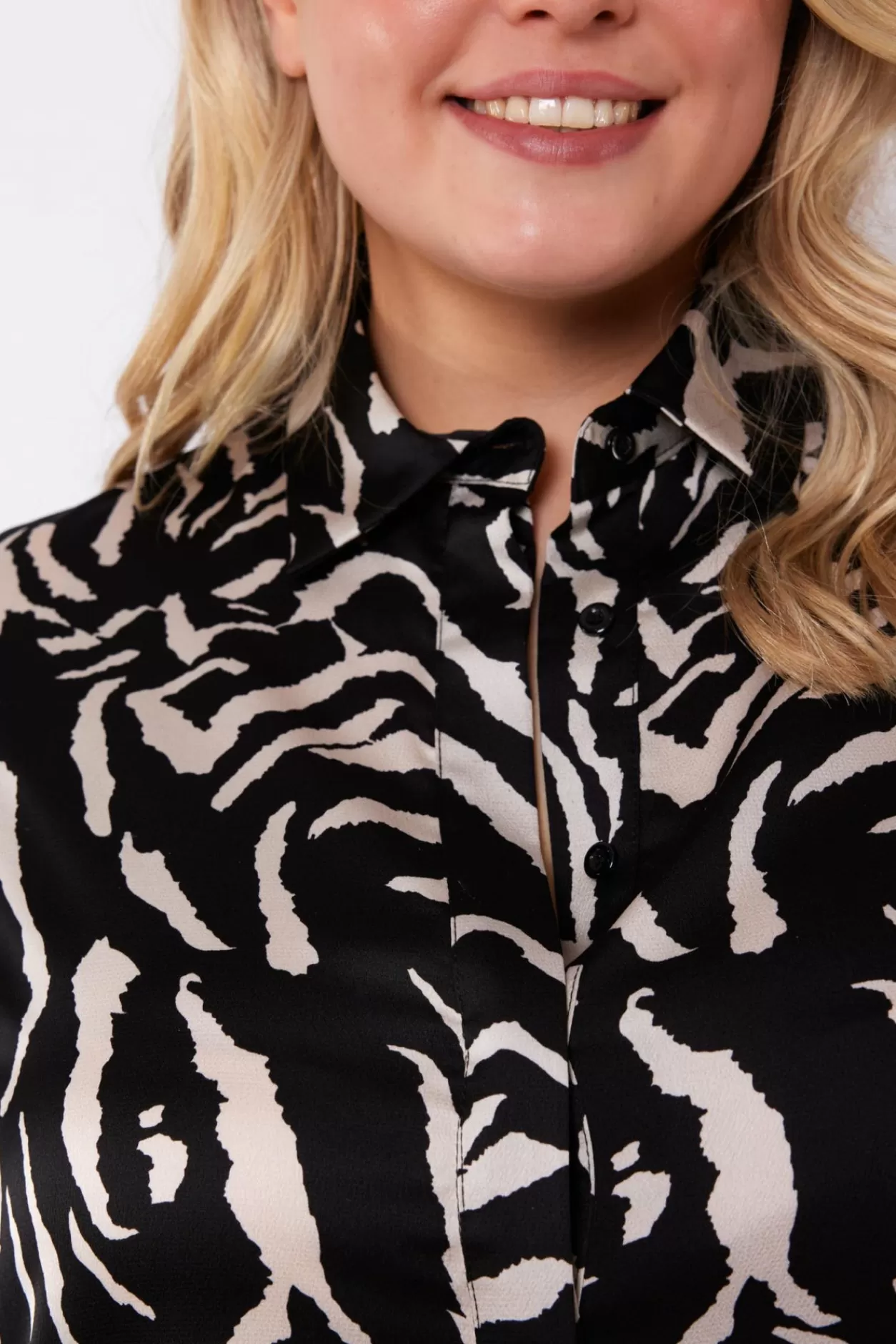 valeria_tuniek_2.webp Hot Exxcellent Valeria Tuniek